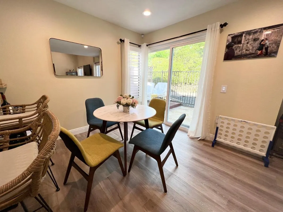 Serenity At Chambre D'Amour8 Anaheim Homestay