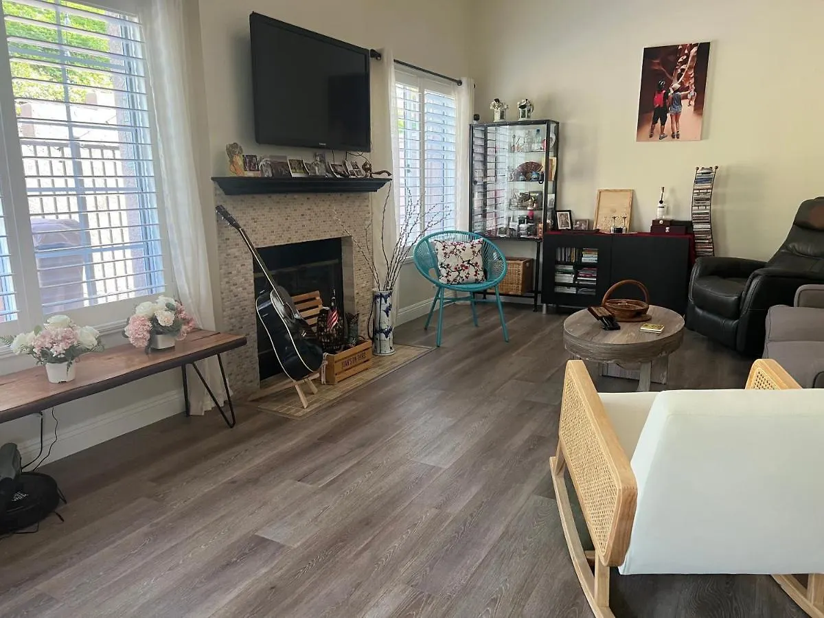 Serenity At Chambre D'Amour8 Anaheim